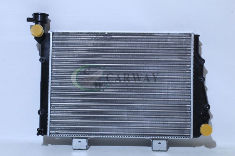Радиатор охлаждения ВАЗ 2104,2105,2107 с отверстием под датчик 2105-1301012 Weber